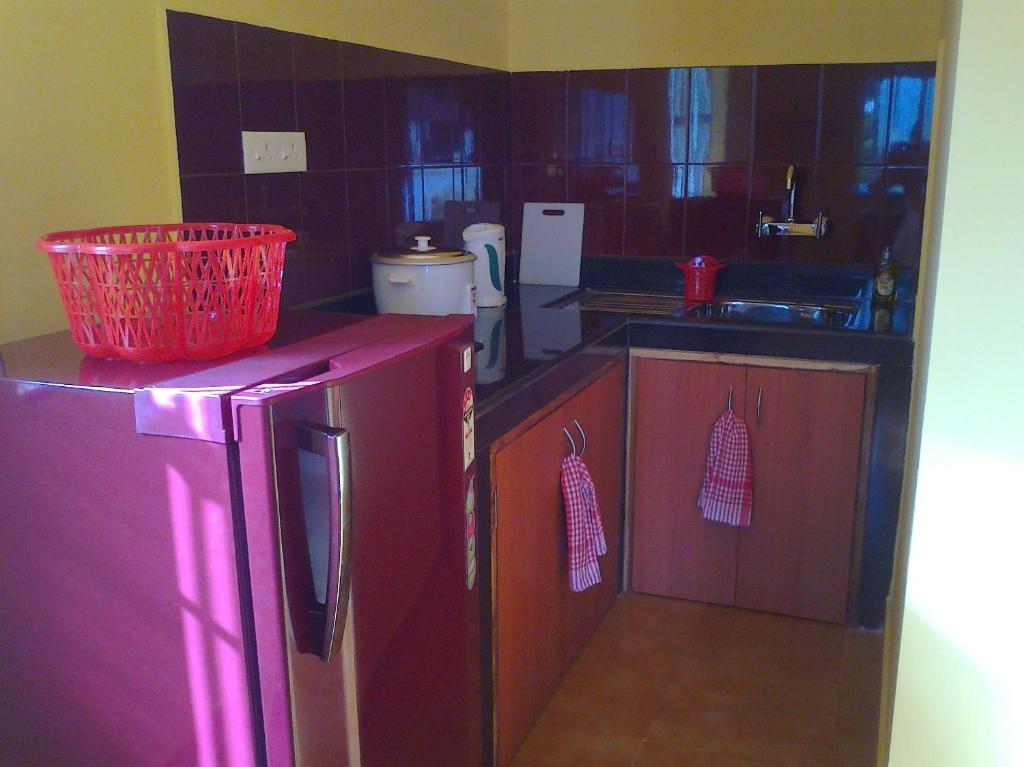 مادريم Avalon Inn الغرفة الصورة