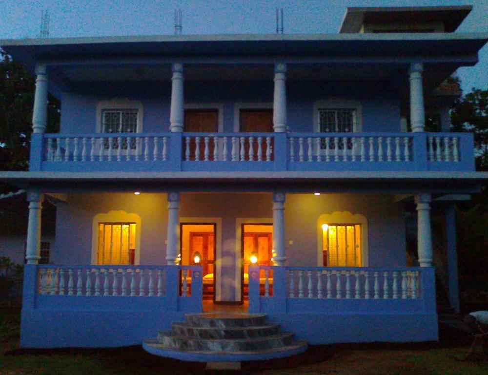 مادريم Avalon Inn الغرفة الصورة